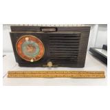 Vintage General Electric radio alarm clock