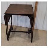 Retro typewriter stand