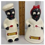 Pair of souvenir black Americana s&p shakers -