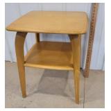 Haywood Wakefield 2 tier end stand 21"21"25"