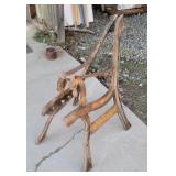 Fountain service benches