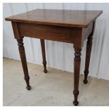 Small table 26"18"30"