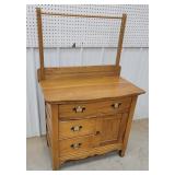 Wash stand with towel bar 31"17"29"