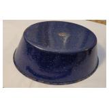 Heavy oval graniteware (blue) bowl