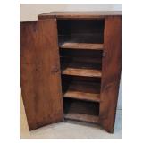 1 door cupboard 27" x 17" x 43t