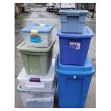 7 plastic tubs with lids