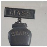 Political pin - MASS BEANS - Boston??