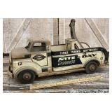 Black & white toy tow truck