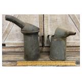 2 oil cans