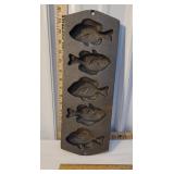 Cast iron Lodge fish pan