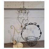 Welcome chimes, 2 planters