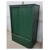 Cedar lined wardrobe 39"21"60"