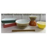 Pyrex! Casseroles & bowls - in great shape