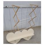 Heart shaped shelf and drying rack