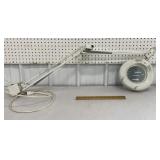 Magnifying light w/ clamp