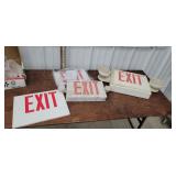 2 emergency exit lights