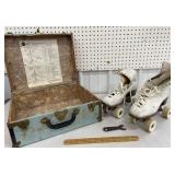 Sears rink roller skates w/ retro original case -