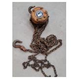 ½ ton chain hoist