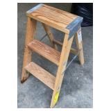 Small step ladder