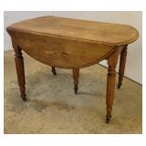 Chestnut drop leaf table 46"26"29" 1 leaf