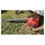 Homelite gas leaf blower runs good