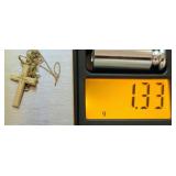 Marked Saro 14k cross w/delicate chain (broken)