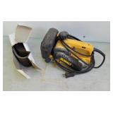 DeWalt 3" belt sander with belts