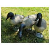 3 geese decoys