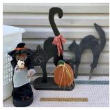 Laundry basket w/ Halloween decor - witch & black