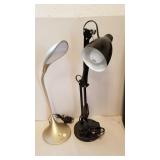 2 desk lamps