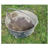 Cast iron kettle 22"