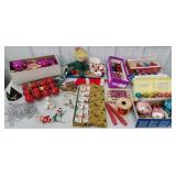 Retro Box fun old Christmas decor