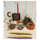 Primitive lot, candles, light, picture, etc