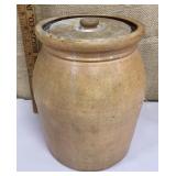 Stoneware crock w/ lid