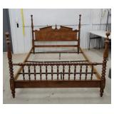 Queen size maple bed