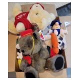 Box clean retro stuffed bears, etc