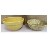 Early Roseville spongeware bowl & yellow mixing