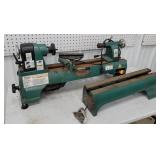 Grizzly wood lathe