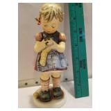 Hummel - A stitch in time