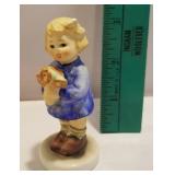 Hummel - girl with flowers