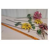 Tin garden bobblehead flowers & butterfly