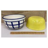 2 kitchen mixing bowls - the yellow is Glasbake -