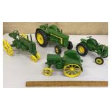 4 Ertl diecast John Deere tractors