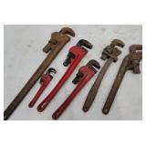 Pipe wrenches