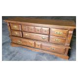 8 drawer dresser 66"19"32"t