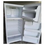 Hotpoint refrigerator - works