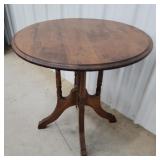Round Parlor table 28"28"