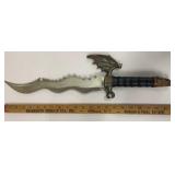 Fantasy knife w/ dragon wing