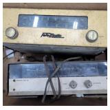 2 antique radios - needs work