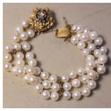 Marked 14k gold pearl bracelet - needs repair